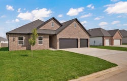 3045 E Heritage Street, Republic, MO 65738