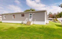 8 Sheldon Place, Lewiston, ME 04240