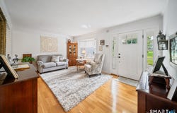 32 Hawley Road, Danbury, CT 06811