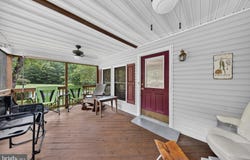 11400 PINEY FOREST, BUMPASS, VA 23024
