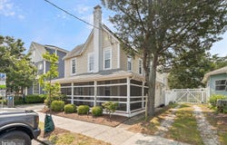 16 DELAWARE Avenue, REHOBOTH BEACH, DE 19971