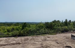3753 Brookside Drive, Chaska, MN 55318