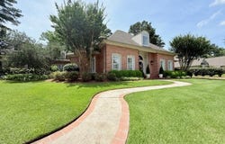 3173 N Hill Dr., Tupelo, MS 38804