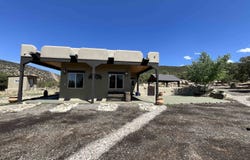 604 Paseo del Canon E, Taos, NM 87571-1111