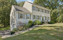 48 June St, Northbridge, MA 01534