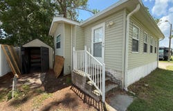 one Avocado Lane, Eustis, FL 32726