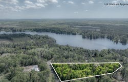 8667 Lakeside Road, Willard, WI 54493