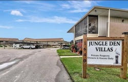 1640 JUNO Trail, ASTOR, FL 32102