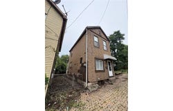 907 Walnut Street, Braddock, PA 15104