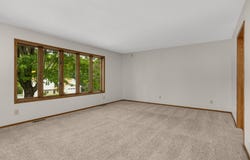2064 Pin Oak Drive, Eagan, MN 55122