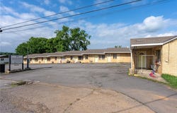910 Main ST, Waldron, AR 72958
