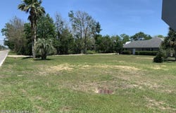 160 Adams Lane, Waveland, MS 39576