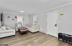 234 CHURCHILL Avenue, HAMILTON, NJ 08610
