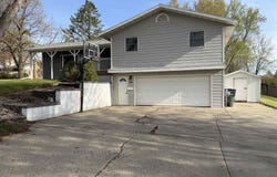 101 E Virginia St, Luverne, MN 56156