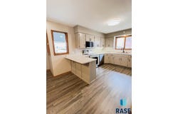 109 E Brown St, Luverne, MN 56156