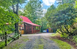 219 Ravenwood Drive, West Jefferson, NC 28694