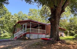200 Watts Ln, BIG SANDY, TN 38221
