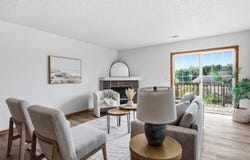 556 W Side Dr, IowaCity, IA 52246