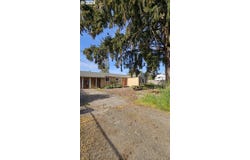 47705 BAIN St, Oakridge, OR 97463