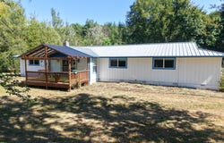 60031 FAIRVIEW Rd, Coquille, OR 97423