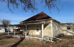 300 E Allen St, Glen Elder, KS 67446