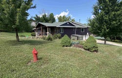 102 Cardinal Drive, Coon Rapids, IA 50058