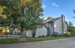 1418 Easthill Square NE, Canton, OH 44714