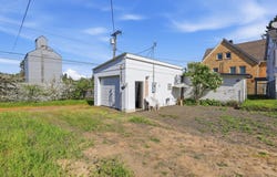 321 S Crosby St, Tekoa, WA 99033