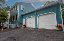 22 Ridgewood Drive, Scituate, RI 02857