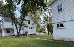 2027 12th Ave E, Hibbing, MN 55746