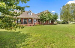 1905 Co Rd 118, Florence, AL 35633