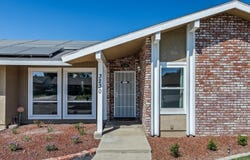 3230 W Pryor, Visalia, CA 93277