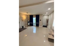 Hallandale Beach, FL 33009