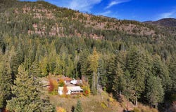 1010 Lakeview Blvd, Hope, ID 83836