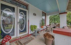 320 S 4th St, Moberly, MO 65270
