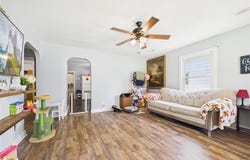 329 W Parker Ave, Chaffee, MO 63740