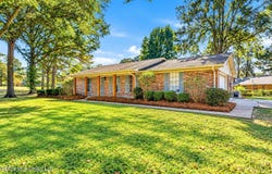 1302 Sunset Drive, Canton, MS 39046