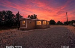 5651 Hooper Rd, Weldon, CA 93283