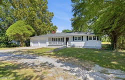 207 S Summit Street, Carl Junction, MO 64834