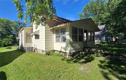 419 E 5th Street, Cameron, MO 64429