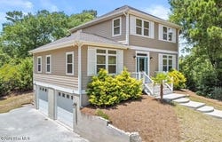 9804 Heath Place, Emerald Isle, NC 28594