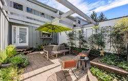 55 Rockledge Path, Port Jefferson, NY 11777