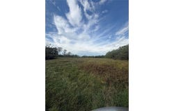S Deer Run Road, Peculiar, MO 64078