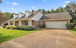 439 Woodlands Circle, Brandon, MS 39047