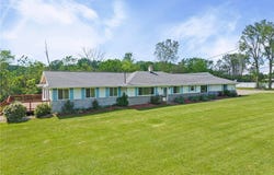 19740 Benbow Road, Strongsville, OH 44136