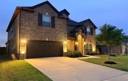 1606 Nighthawk Lane, Mansfield, TX 76063