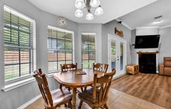 213 NW Cherry Ave, Cache, OK 73527