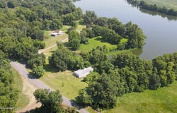 159 Oak Harbor Road, Ferriday, LA 71334