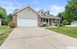 701 TIMBER EDGE Drive, Sherman, IL 62684