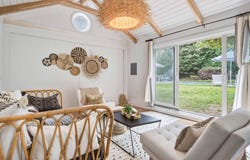 10 Talmage Lane, East Hampton, NY 11937
